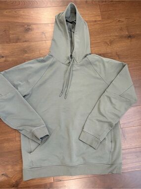 Lululemon Men's Olive Green Hoodie Sweatshirt
